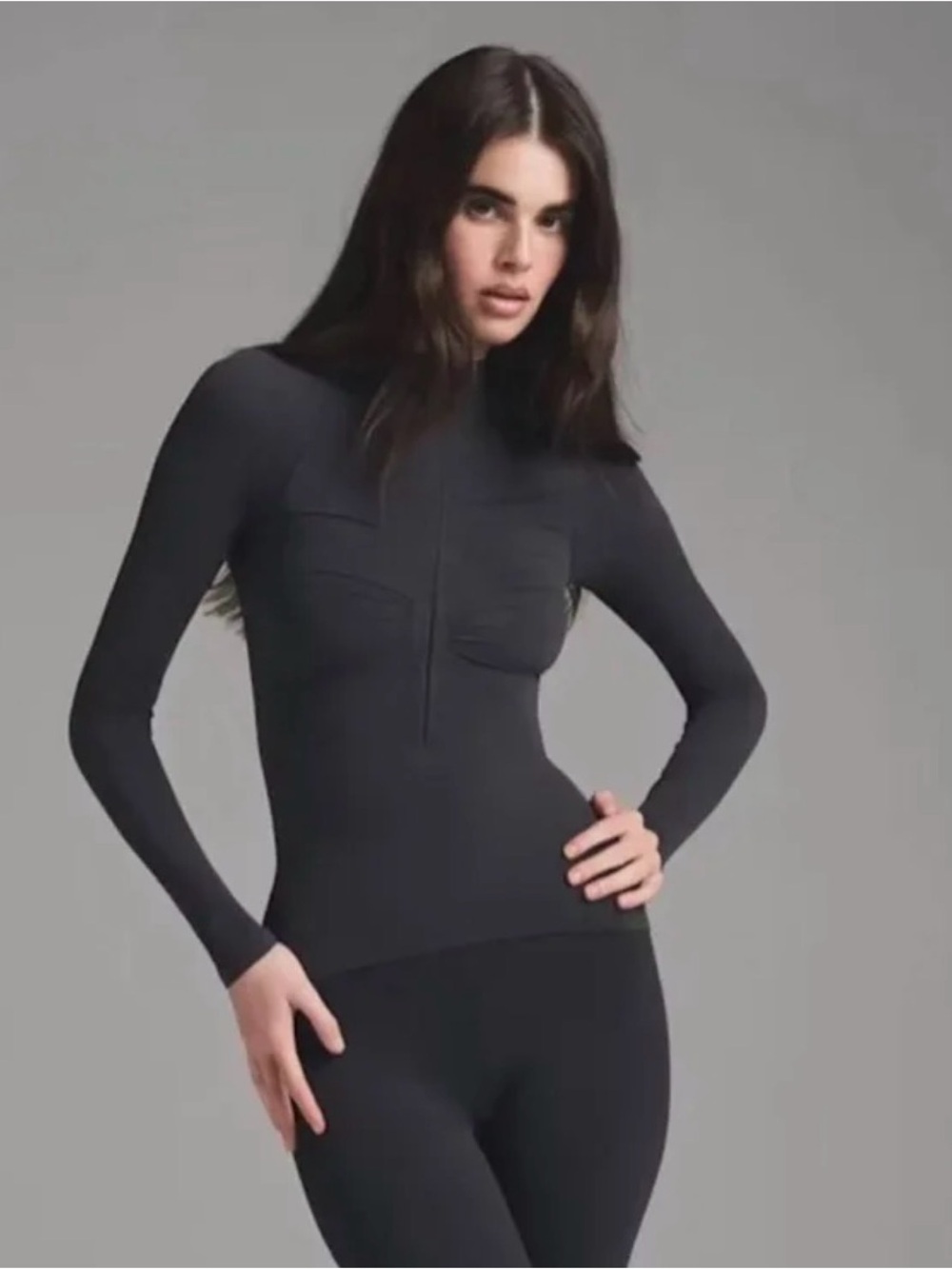 SKIMS SEAMLESS SCULPT ZIP FRONT LONG SLEEVE T-SHIRT